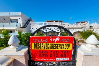 28709, RESERVED!  2-bedroom corner house with garden, Balcón de la Costa Blanca, San Miguel de Salinas