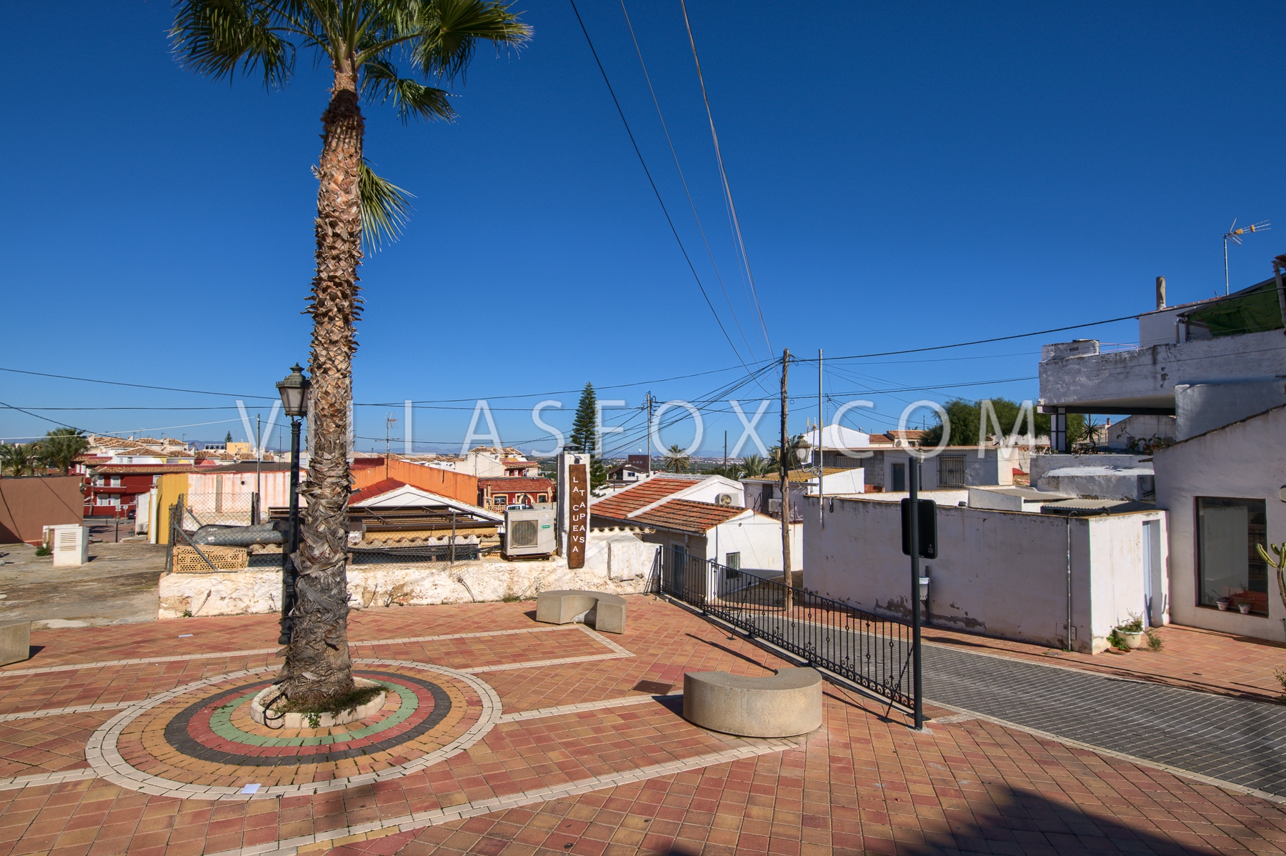 San Miguel de Salinas nowoczesna kamienica w centrum miasta na sprzedaż a la venta Villas Fox-43
