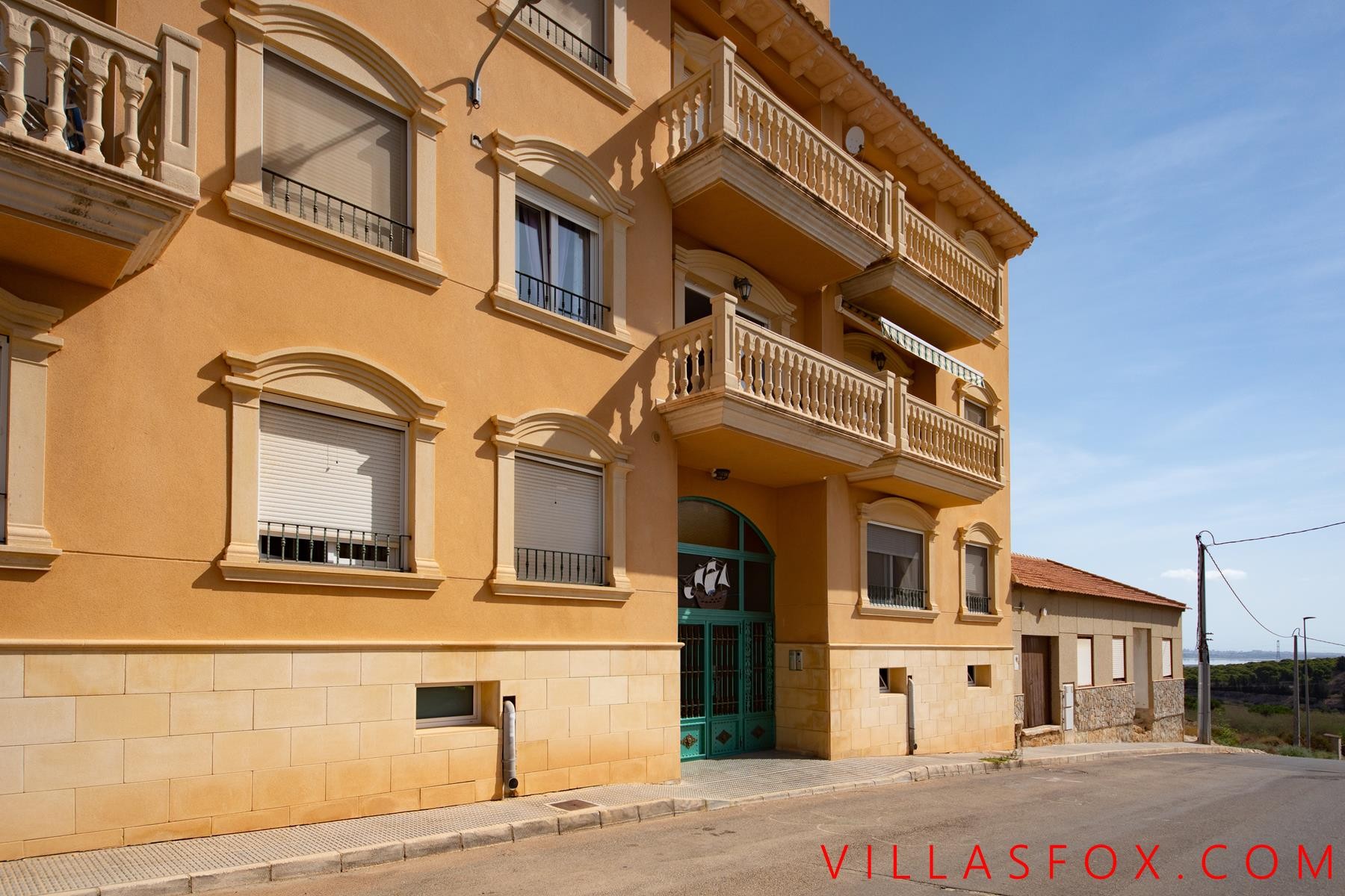 San_Miguel_de_Salinas_1-bedroom_luxury_apartment_for_sale_DSC0080261423b56053ae