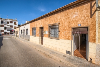 San Miguel de Salinas tradycyjny hiszpański dom casa na sprzedaż a la venta-81