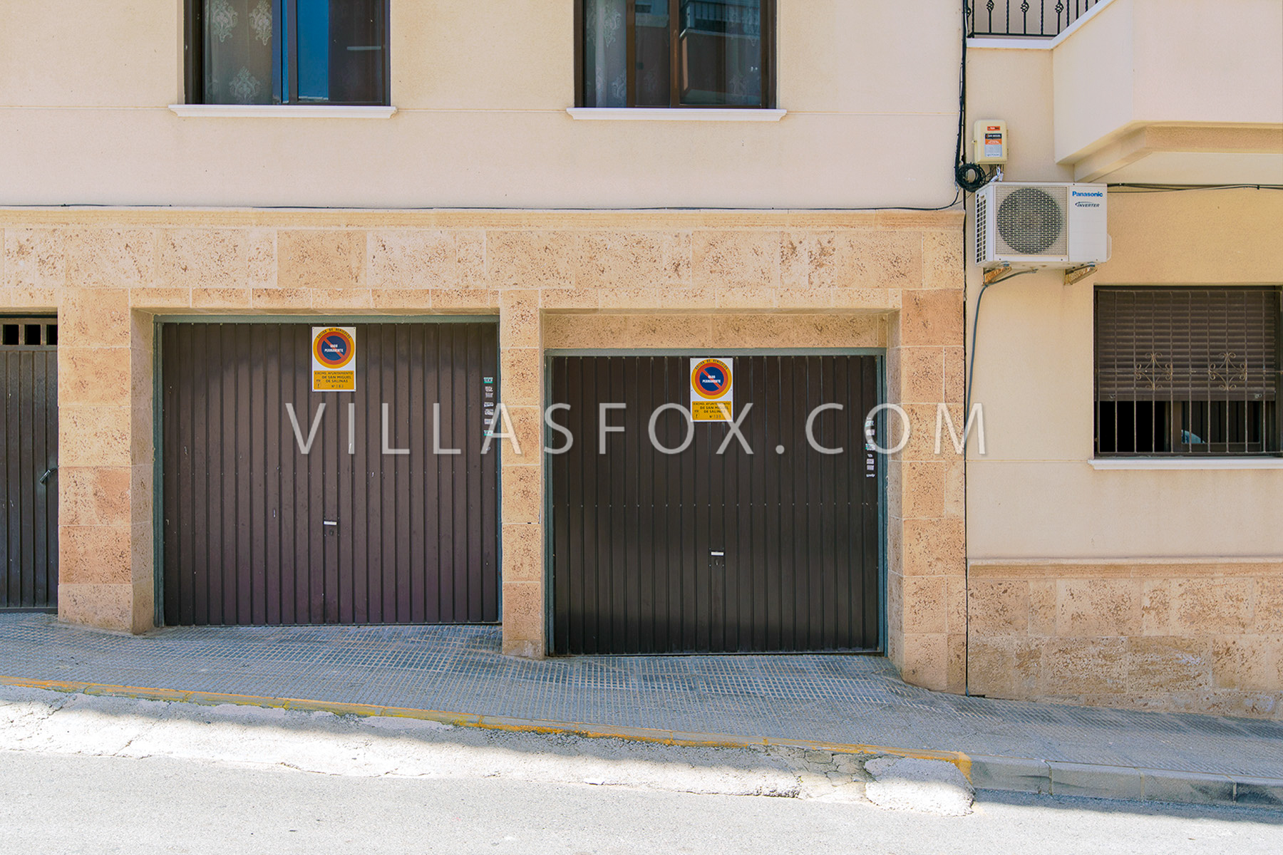 Vende-se apartamento de 3 quartos San Miguel de Salinas centro da cidade Villas Fox-01