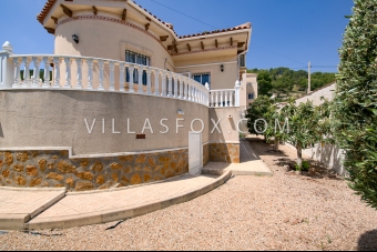 Villasmaria-Villa zu verkaufen Las Comunicaciones San Miguel de Salinas-40