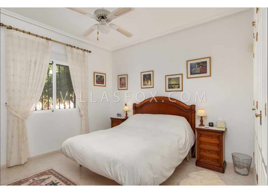 Villasmaria villa til salgs, San Miguel de Salinas, Las Comunicaciones-18