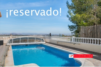 1234, Las Comunicaciones San Miguel de Salinas 4-bedroom villa for sale with double garage, pool, great views!