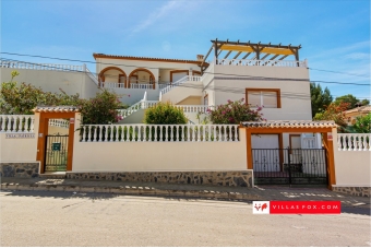 1234, Las Comunicaciones San Miguel de Salinas 4-bedroom villa for sale with double garage, pool, great views!