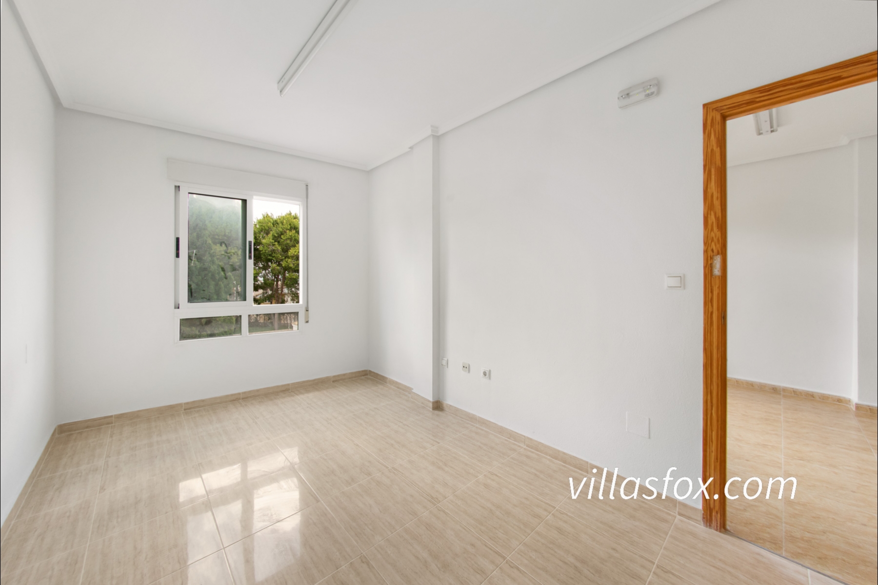 2-bedroom, 1st-floor apartment with lift, San Miguel de Salinas