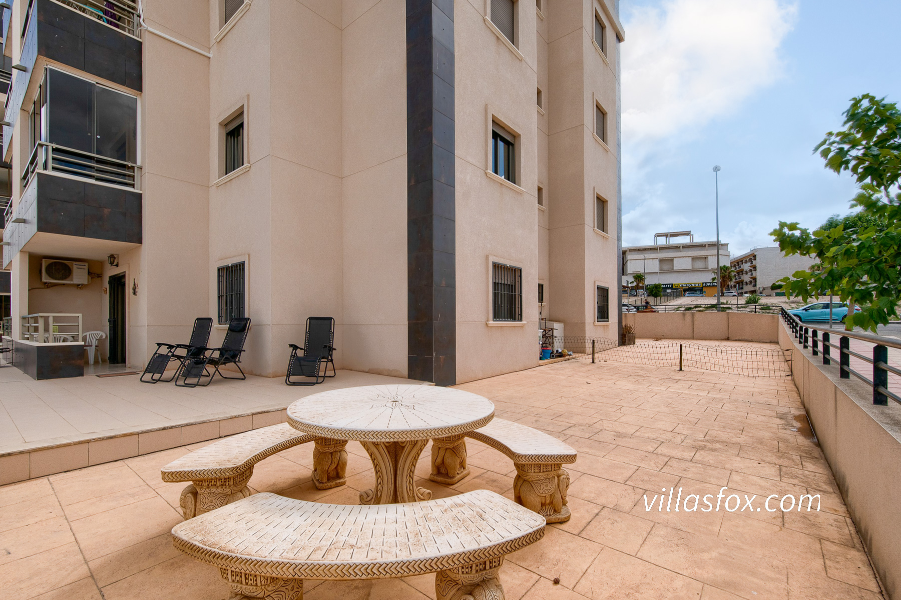 San Miguel de Salinas, Res. Angelina ground-floor apartment with large garden for sale