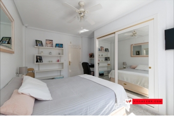 05-1274_orihuela_costa_villa_with_pool_for_sale-03