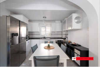 08-1274_orihuela_costa_villa_with_pool_for_sale-06