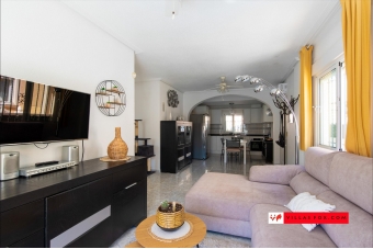 13-1274_orihuela_costa_villa_with_pool_for_sale-11