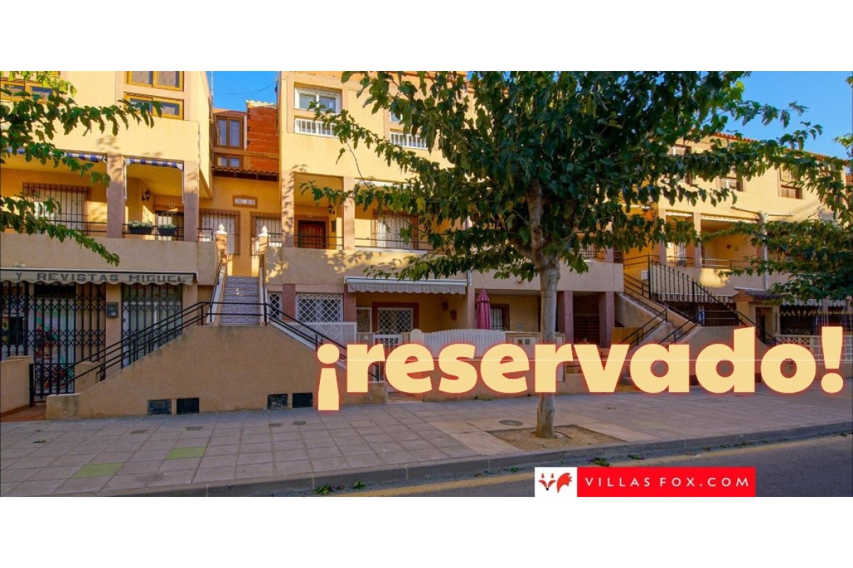 RESERVED - Torre de la Horadada ground-floor apartment 5 minutes walk to beach