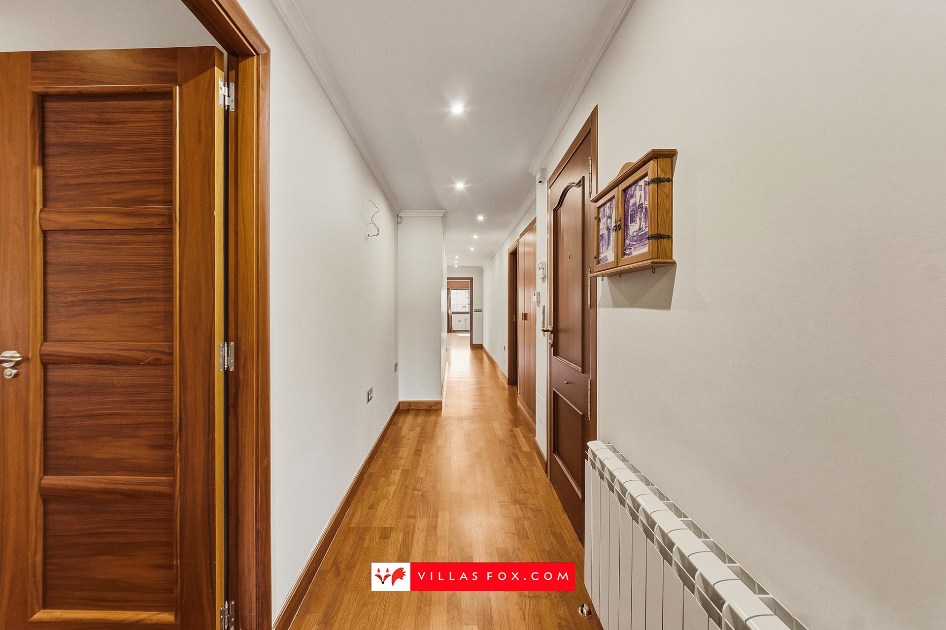 San Miguel de Salinas luxury top-floor apartment with solarium and garage spaces-10