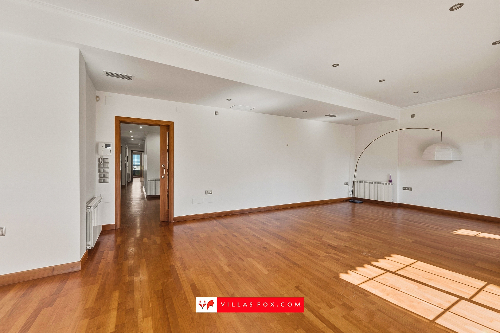 San Miguel de Salinas luxury top-floor apartment with solarium and garage spaces-30