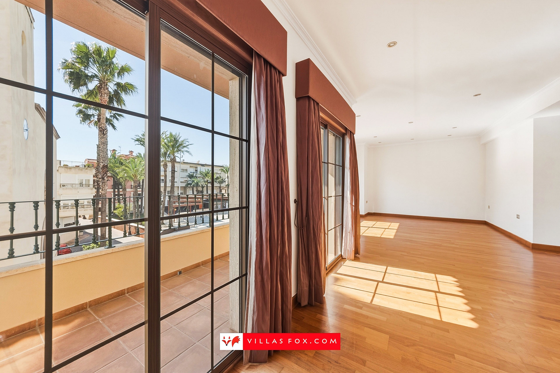 San Miguel de Salinas luxury top-floor apartment with solarium and garage spaces-31