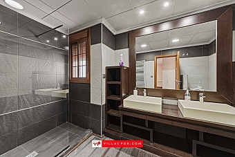 San Miguel de Salinas luxury top-floor apartment with solarium and garage spaces-12