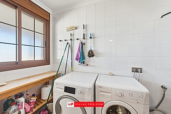 San Miguel de Salinas luxury top-floor apartment with solarium and garage spaces-8