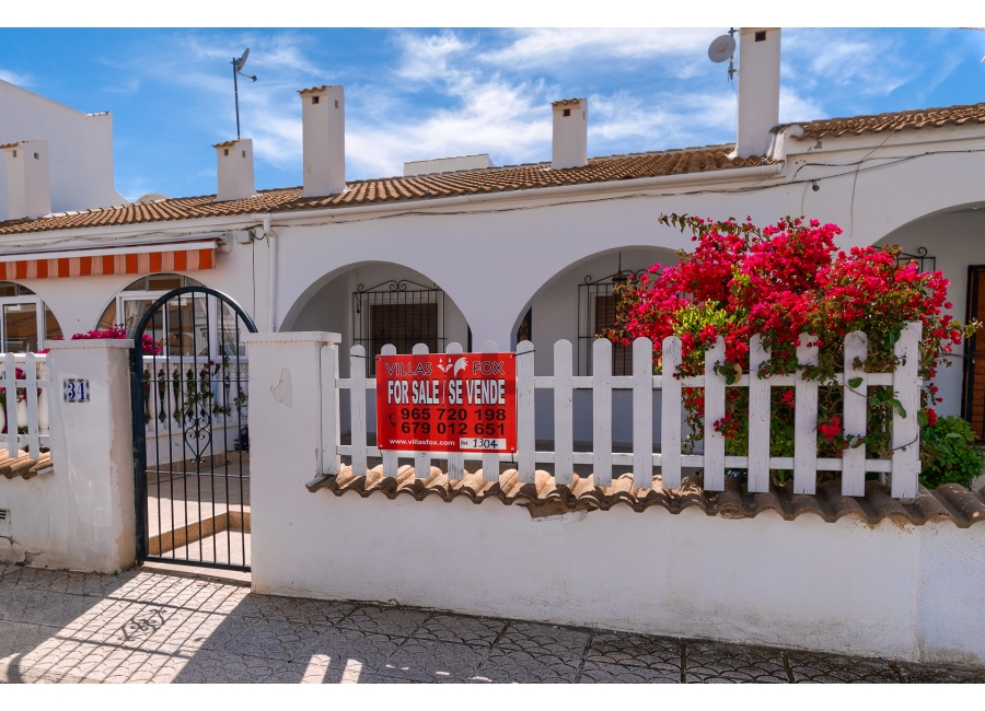 Къща с 2 спални със солариум и градина, Villacosta, Orihuela Costa