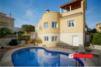 1308, 4-bedroom detached villa with pool, garage, tourist licence, Blue Lagoon