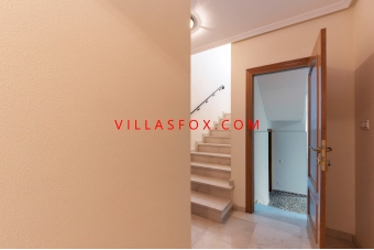 9_Casa adosada en el centro de San Miguel de Salinas, por Villas Fox, las mejores agencias inmobiliarias, 61103283170c1