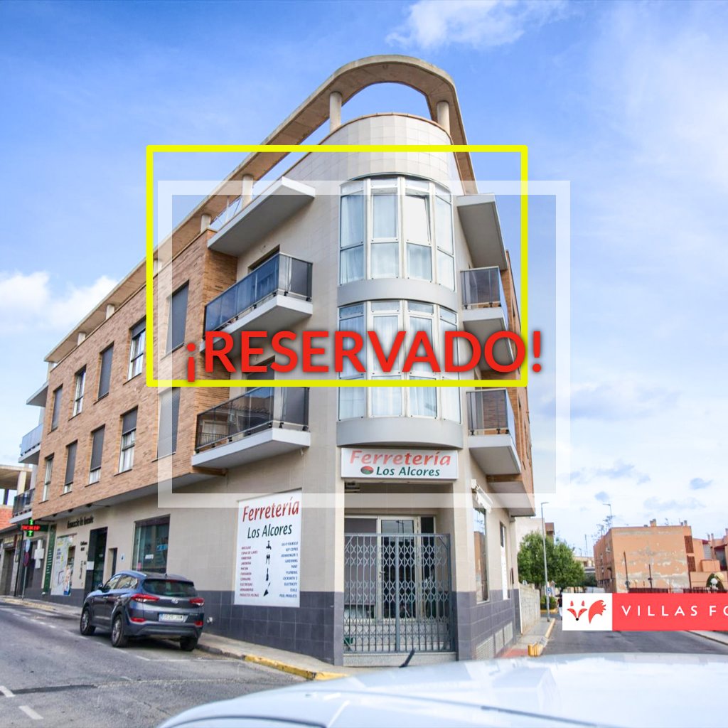 3-bedroom top-floor modern apartment, garage, store room, San Miguel de Salinas town centre