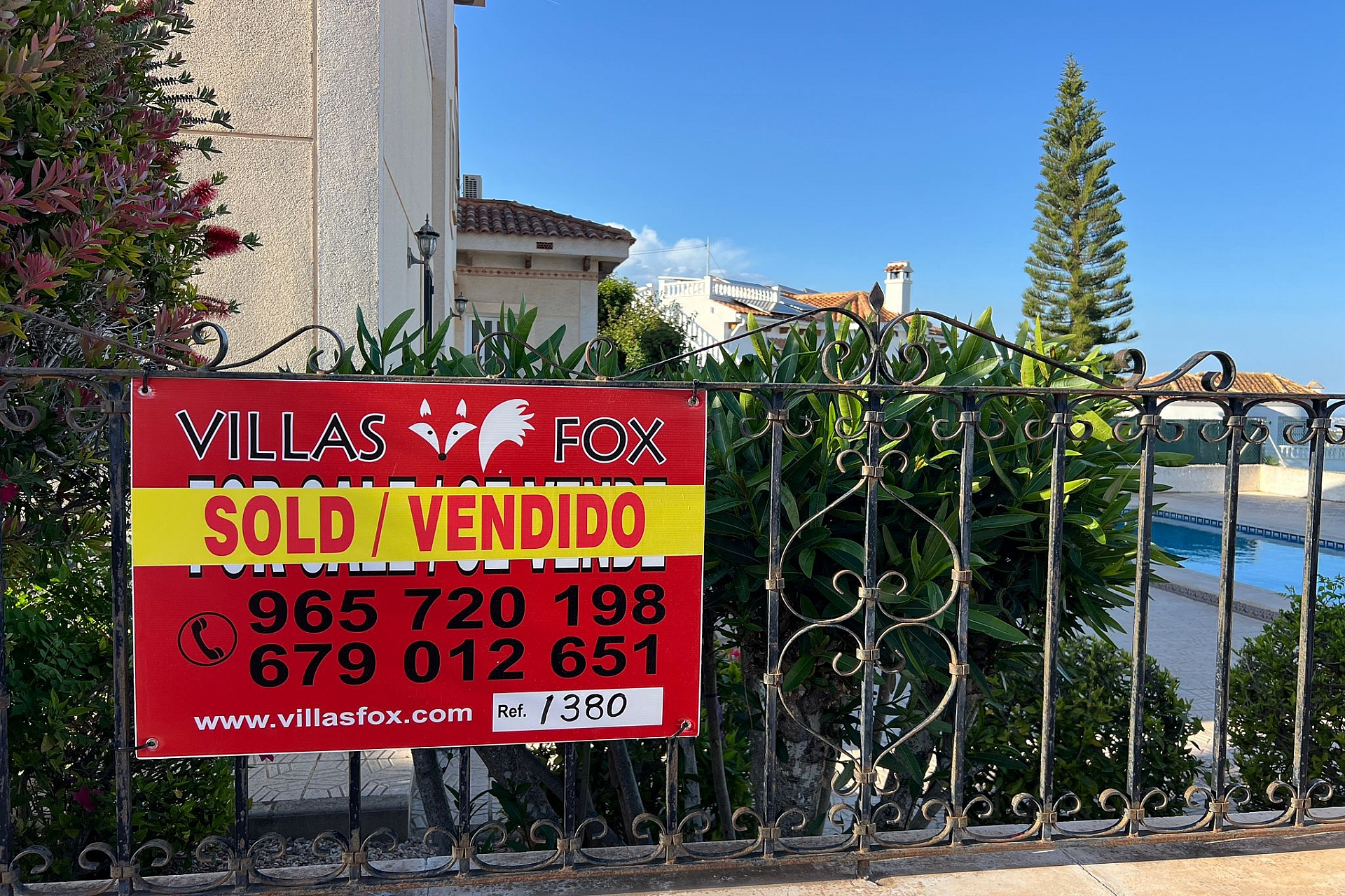 Villas María villa with pool on large corner plot, Las Comunicaciones