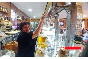 waitress in a bar san miguel de salinas Villas Fox waitress in a bar san miguel de salinas Villas Fox