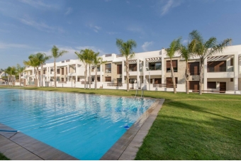 Balcon de amay swimmingpool view