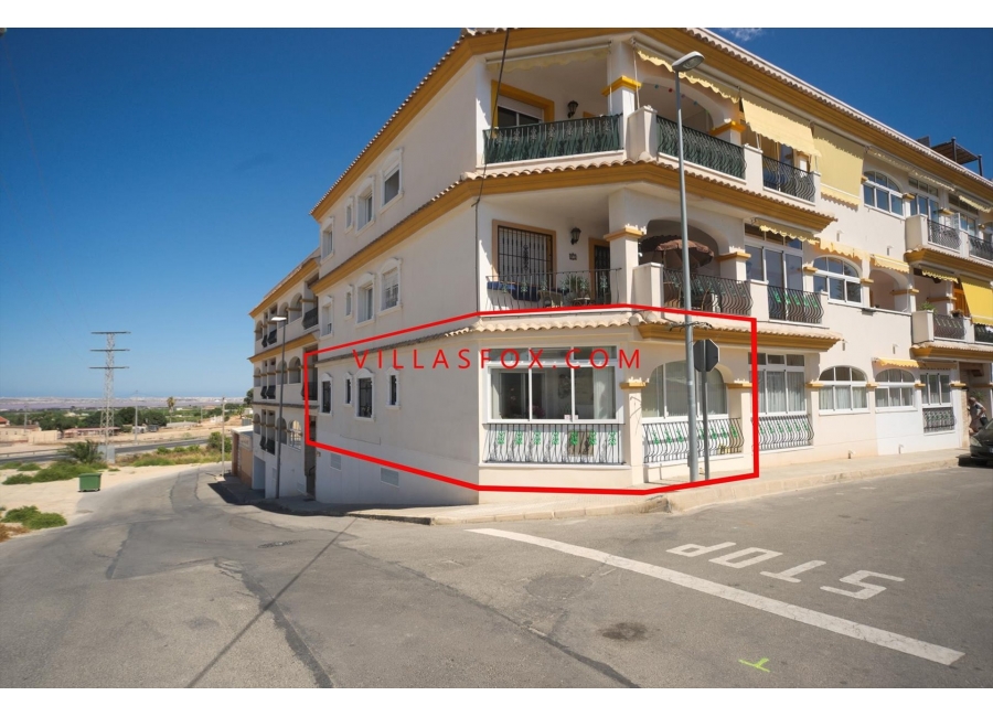 San Miguel de Salinas ground-floor apartment with garage space (Costa Paraíso IV)