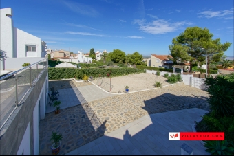 Las Comunicaciones San Miguel de Salinas stor luksusvilla til salg fra Villas Fox-128