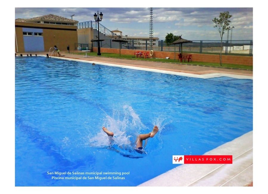 55-San Miguel de Salinas municipal swimming pool