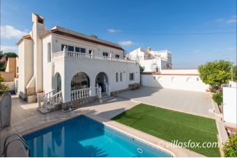 Ciudad de las Comunicaciones Villa zum Verkauf San Miguel de Salinas-25