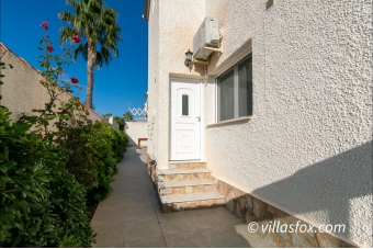 Ciudad de las Comunicaciones Villa zum Verkauf San Miguel de Salinas-31