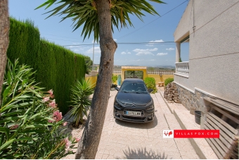 20-San Miguel de Salinas Las Comunicaciones villa for sale with great views and pool-13