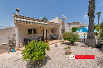 22-San Miguel de Salinas Las Comunicaciones villa for sale with great views and pool-15