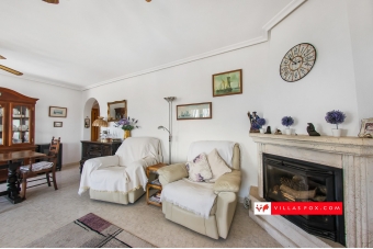 36-San Miguel de Salinas Las Comunicaciones villa for sale with great views and pool-35
