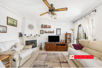 38-San Miguel de Salinas Las Comunicaciones villa for sale with great views and pool-38
