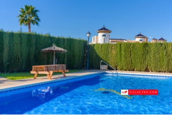 Lomas de Cabo Roig top-floor apartment for sale-26