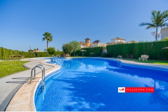 Lomas de Cabo Roig top-floor apartment for sale-28