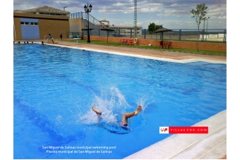 San Miguel de Salinas municipal swimming pool