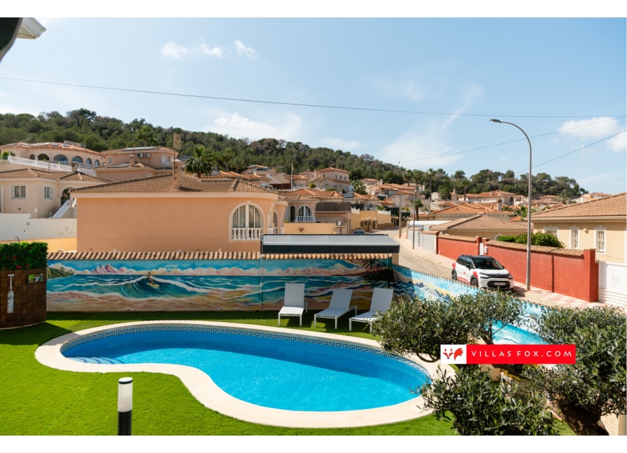 San Miguel de Salinas Las Comunicaciones 5-bedroom luxury villa for sale-06