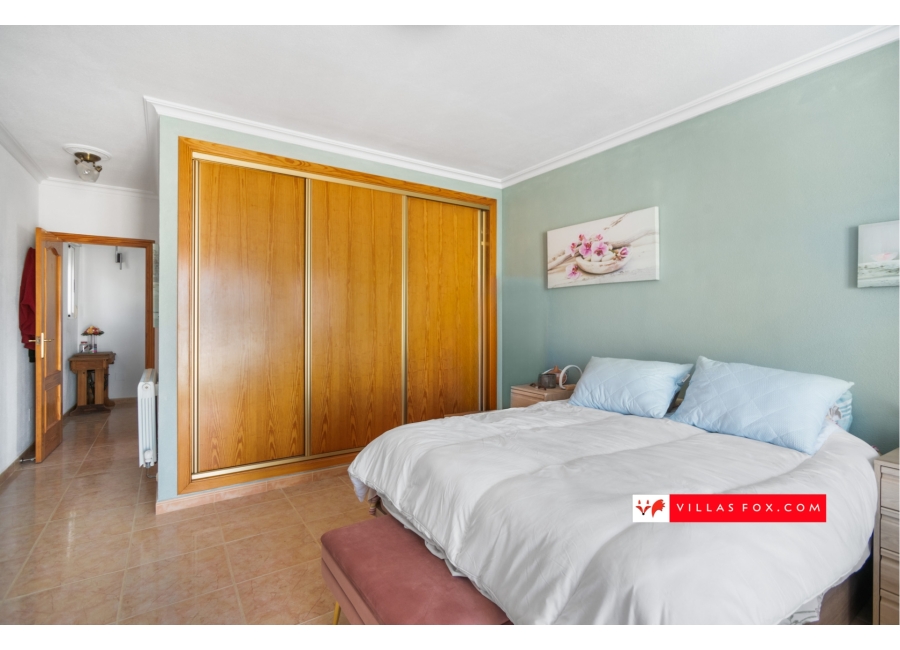 San Miguel de Salinas Las Comunicaciones 5-bedroom luxury villa for sale-23