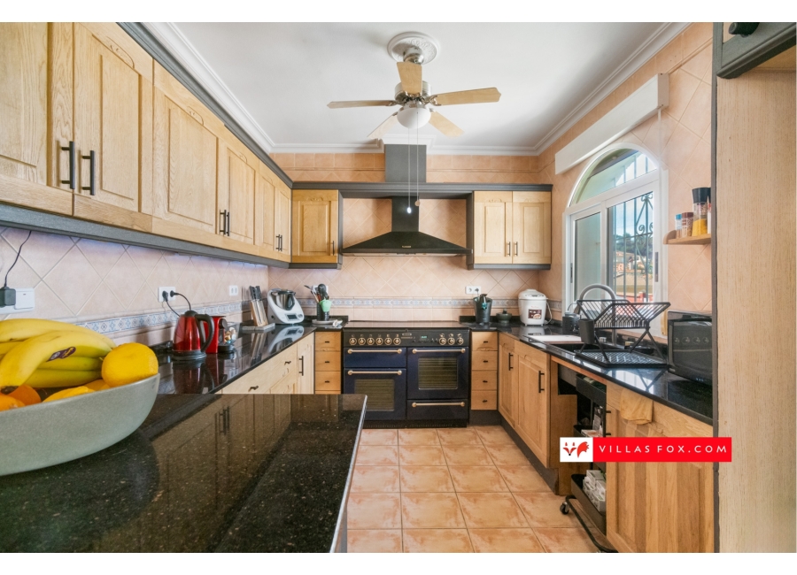 San Miguel de Salinas Las Comunicaciones 5-bedroom luxury villa for sale-26