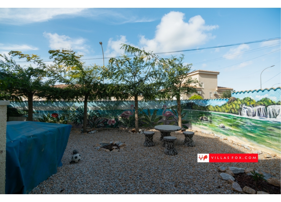 San Miguel de Salinas Las Comunicaciones 5-bedroom luxury villa for sale-48