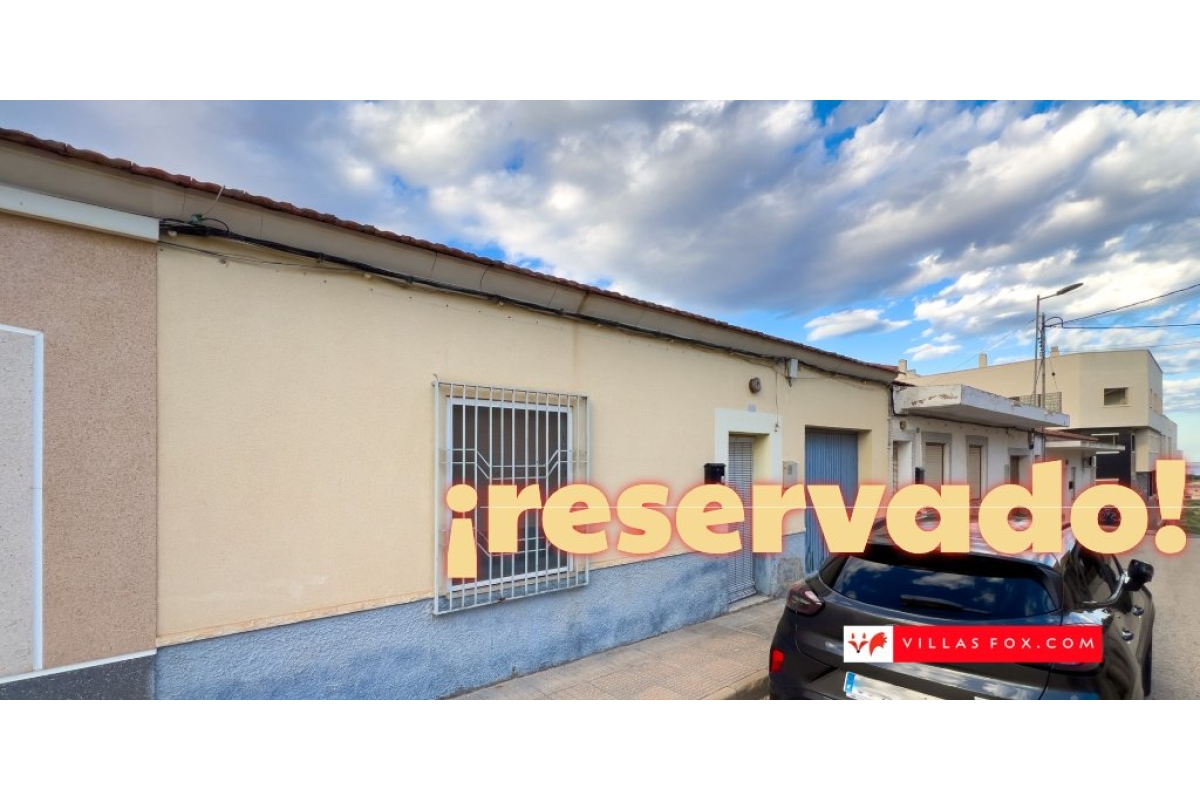 RESERVED! 4-bedroom townhouse, San Miguel de Salinas town centre