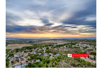 Villas Fox - your local property experts!-020