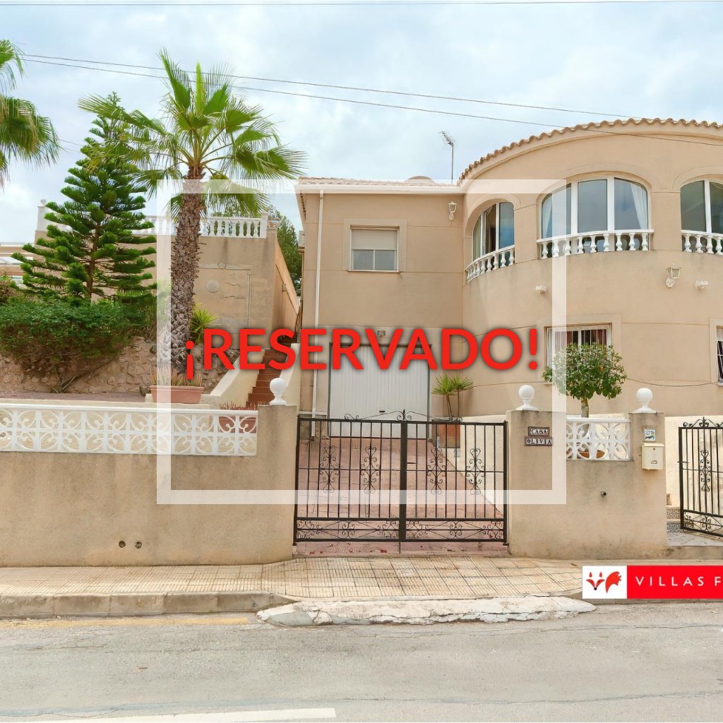 4-bedroom detached villa with great views, Las Comunicaciones, San Miguel de Salinas