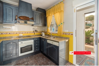 Las Comunicaciones San Miguel de Salinas detached villa for sale-15