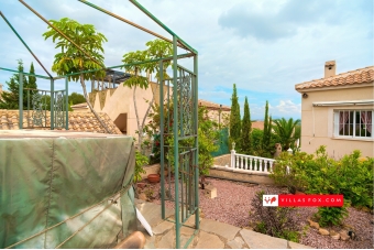 Las Comunicaciones San Miguel de Salinas detached villa for sale-13