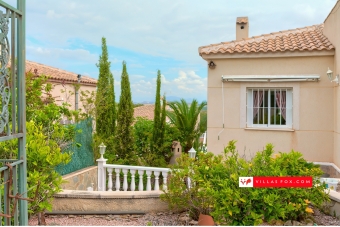 Las Comunicaciones San Miguel de Salinas detached villa for sale-12