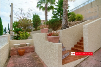 Las Comunicaciones San Miguel de Salinas detached villa for sale-38